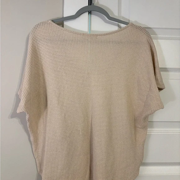 Ginger G Women's Beige Short Sleeve Top - Picture 2 of 2